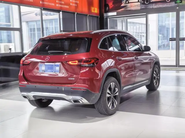 Mercedes-Benz Mercedes-Benz GLA GLA 220