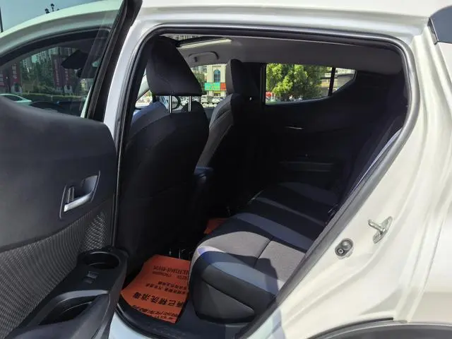 TOYOTA Toyota C-HR 2.0L Comfort Version
