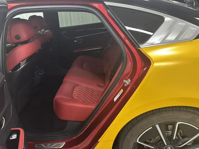 BYD Han EV Four-wheel drive high-performance version flagship