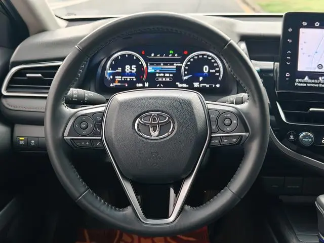 TOYOTA Camry 2.5G Deluxe Edition