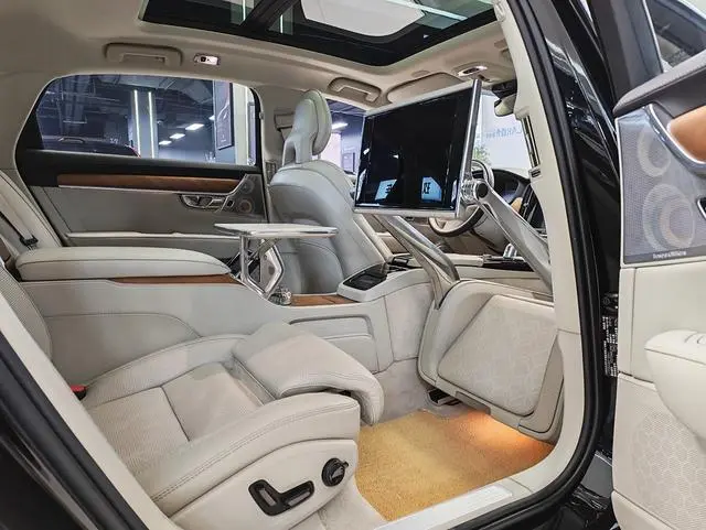 Volvo Volvo S90 PHEV T8 E-drive hybrid Honor Edition 3-seater Country VI