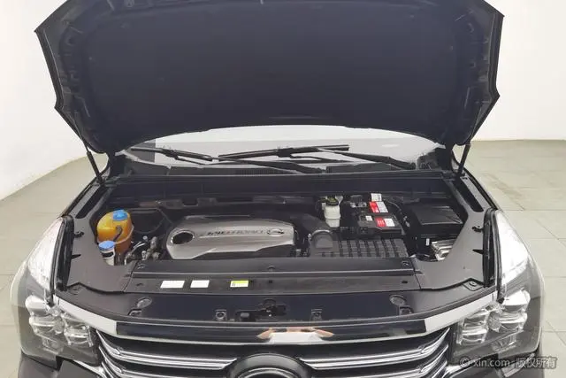 GAC Trumpchi GS8 320T two-wheel drive luxury Zhilian Edition 7 seats