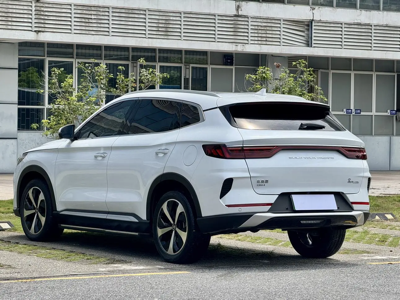BYD Song PLUS DM DM-i 110KM two-wheel drive flagship PLUS 5G version