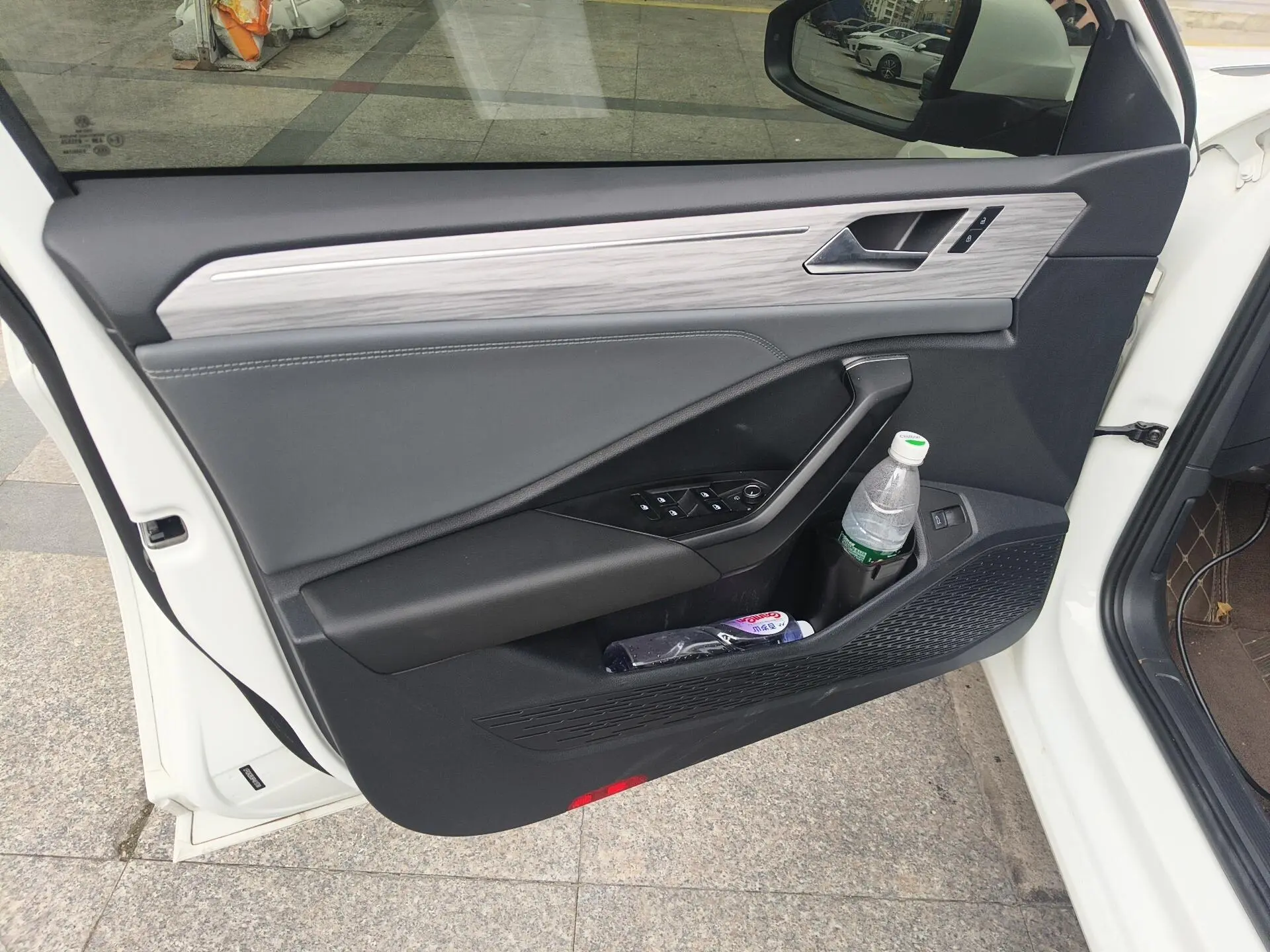 Volkswagen Sagitar 300TSI DSG Beyond Edition
