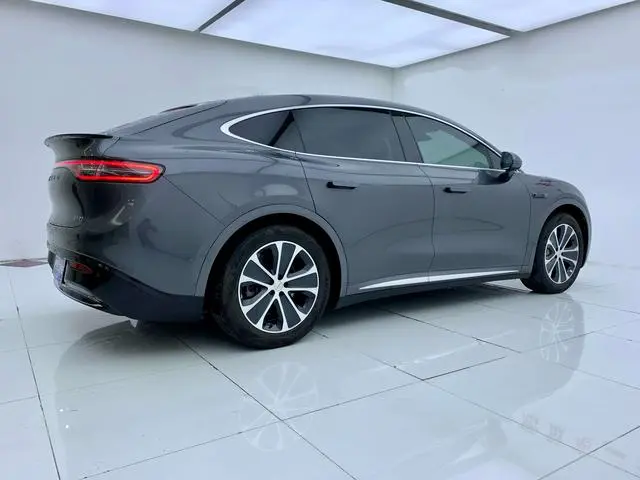 LUXEED Wisdom World R7 Pure electric 82kWh Pro rear drive version