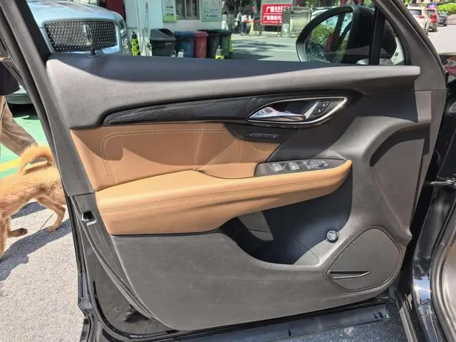 Buick Angkewei S 652T two-wheel drive limited S sports edition