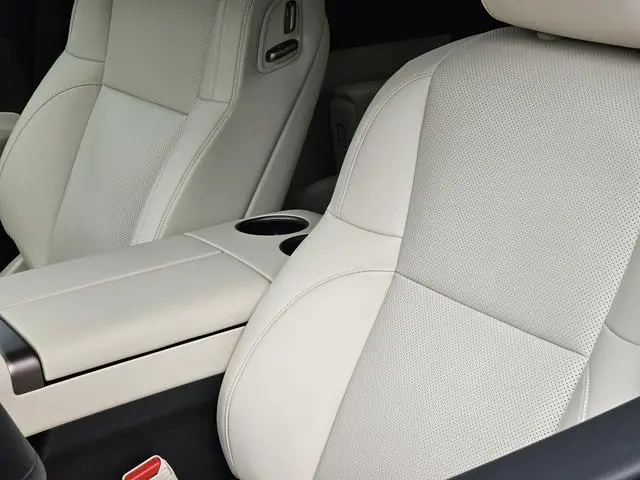 Li Auto Ideal MEGA Home Family Special Edition