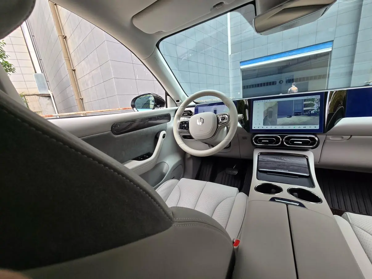 Leapmotor Zero run C11 Performance version