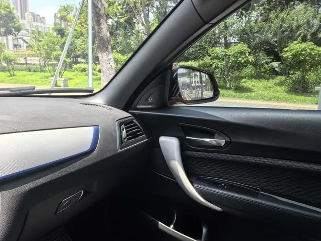 BMW BMW 2 Series (imported) 225i Convertible coupe M sports suit