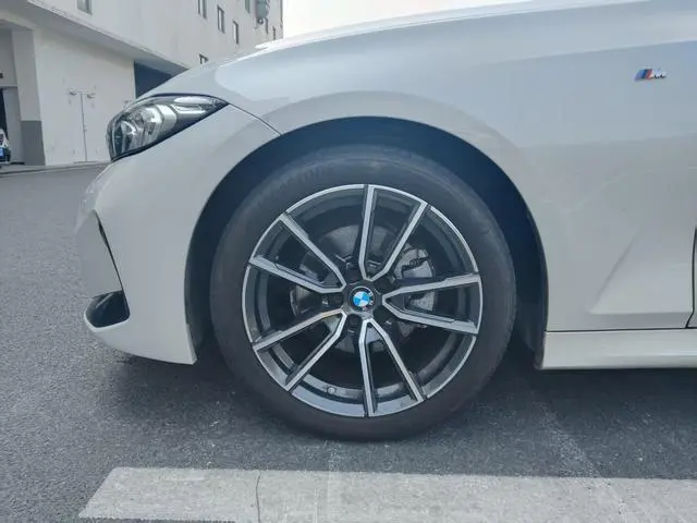 BMW BMW 3 Series 320Li M sports suit