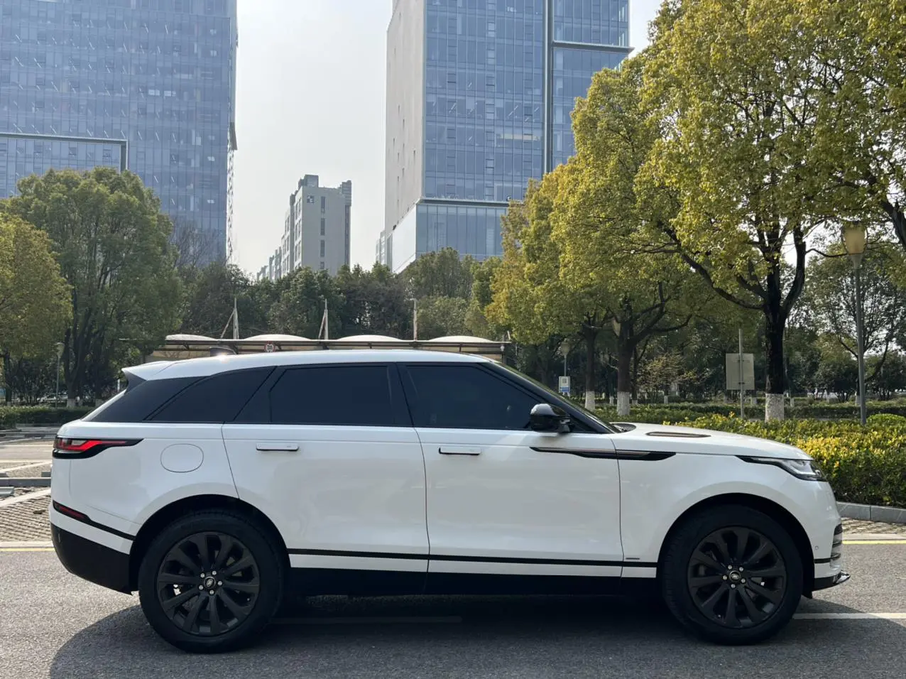 Land Rover Range Rover Star Pulse P380 R-DYNAMIC SE