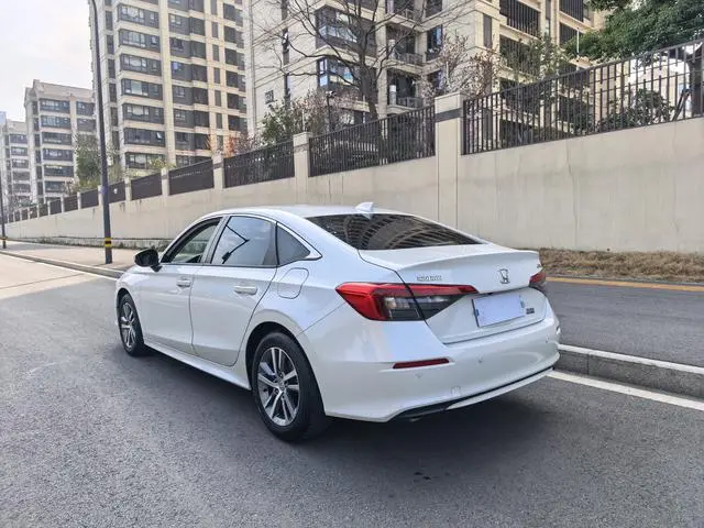 Honda Civic 240TURBO CVT Dynamic Version