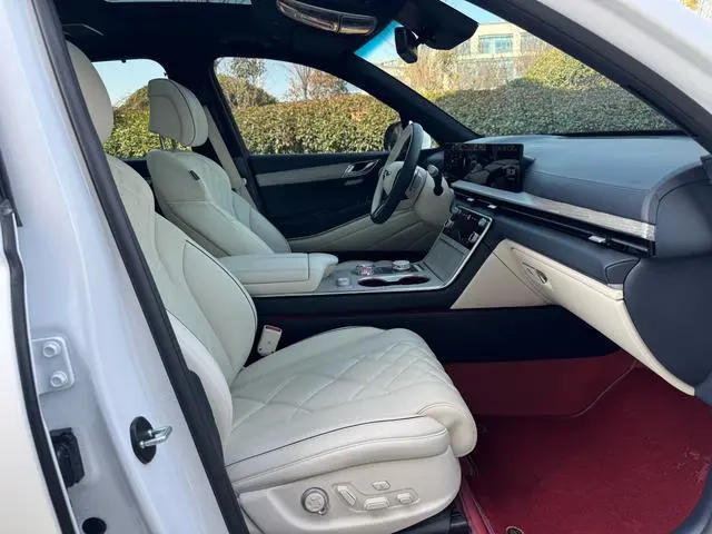 GENESIS Genisys GV80 2.5T four-wheel drive ultimate edition 5 seats