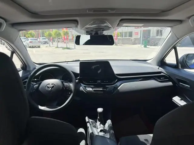TOYOTA IZOA 2.0L Yichi Version