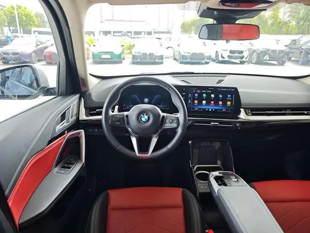 BMW BMW X1 sDrive25Li X design set