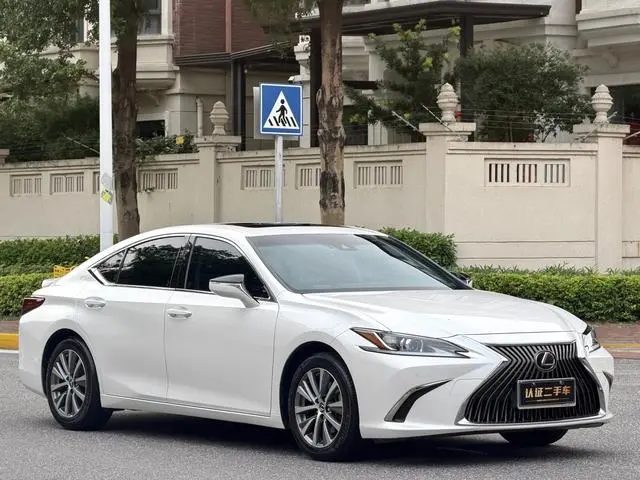 Lexus Lexus ES 260 Excellent Edition