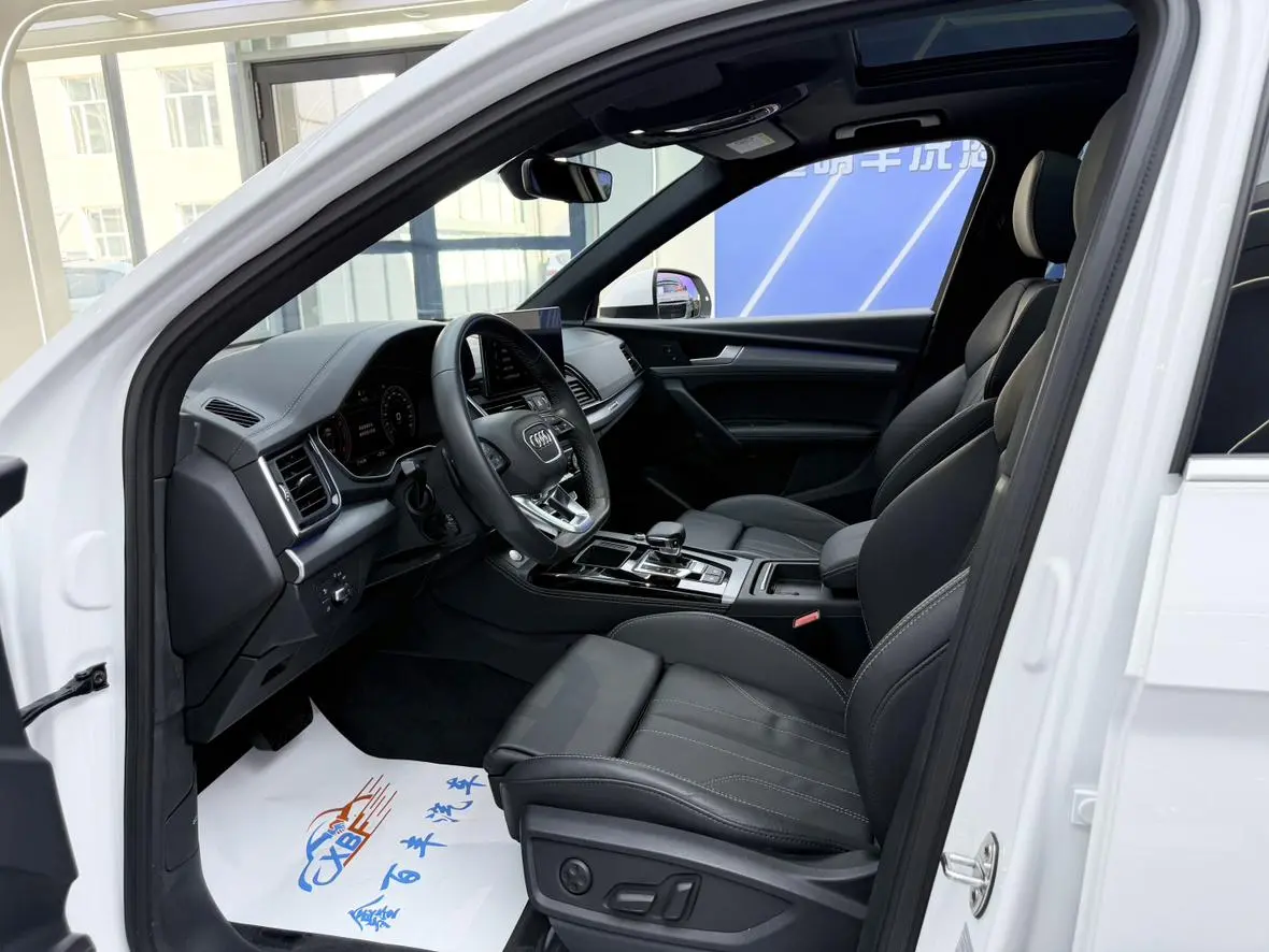 Audi Audi Q5L Sportback Facelift 40 TFSI fashion type