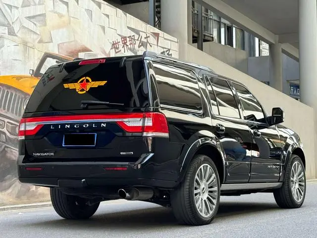 Lincoln Navigator 3.5T AWD