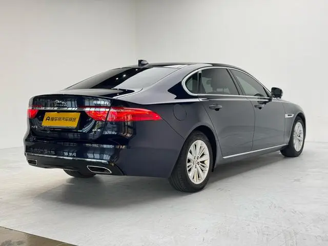Jaguar Jaguar XFL 2.0T P200 two-wheel drive Fenghua version