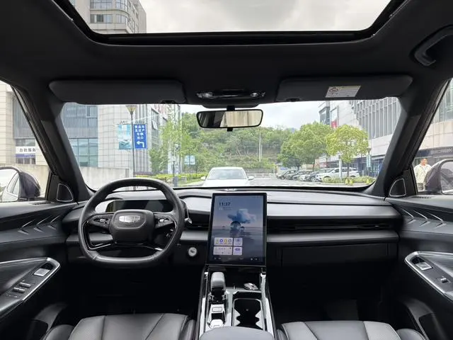 Geely Boyue 1.5TD Longteng Edition