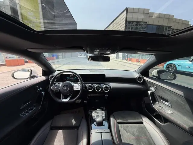 Mercedes-Benz Mercedes-Benz CLA CLA 200 four-door coupe