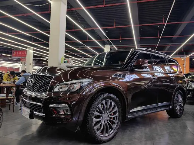 Infiniti Infiniti QX80 5.6L 4WD