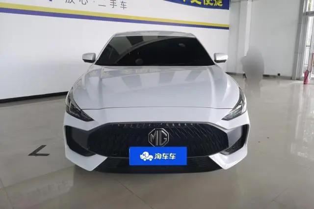 MG MG5 180DVVT CVT Youth Deluxe Edition