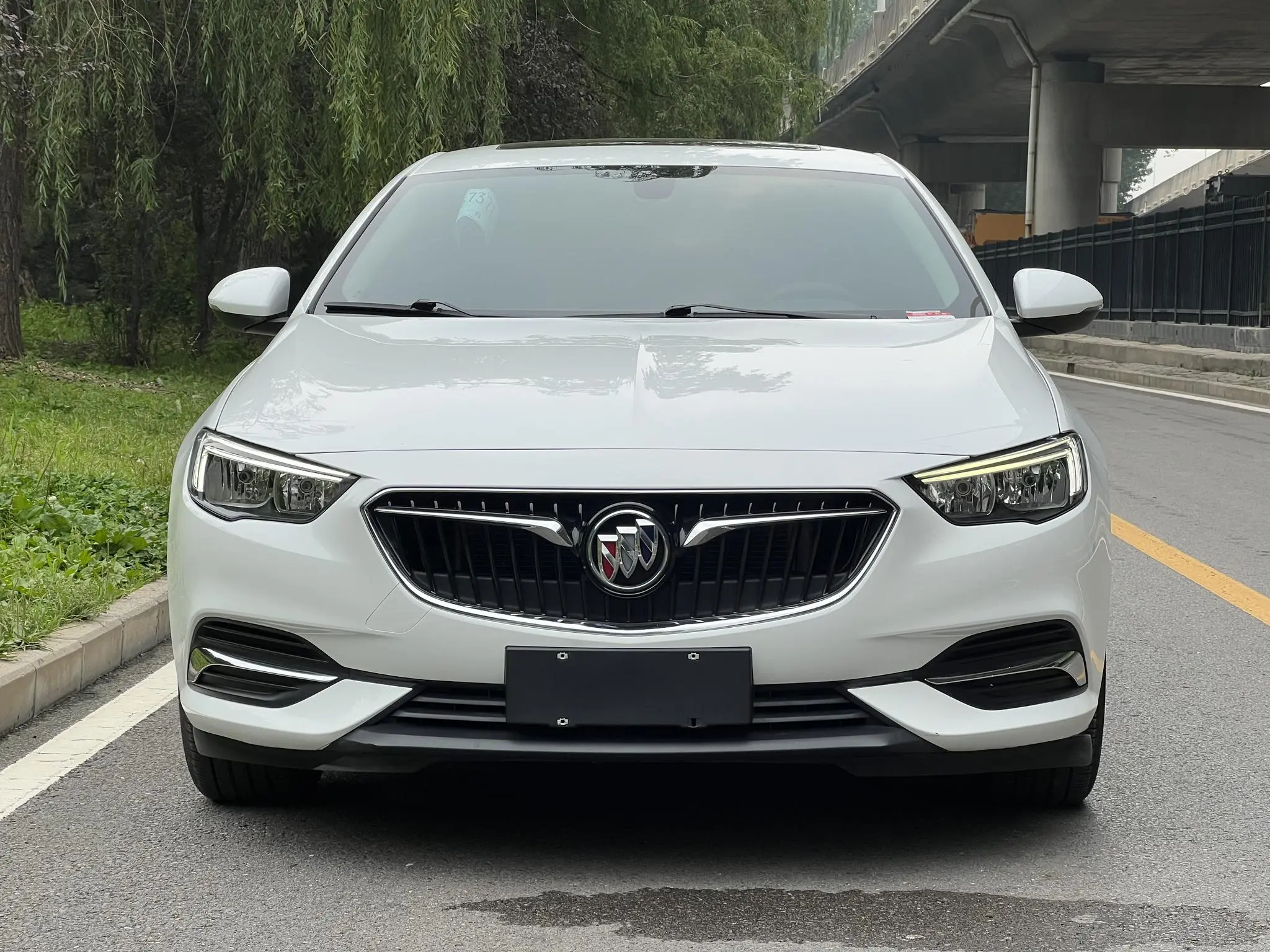 Buick Regal 20T Elite Country VI