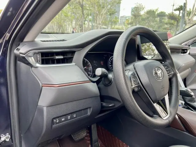TOYOTA Ling Fang HARRIER 2.0L CVT two-wheel drive exclusive edition