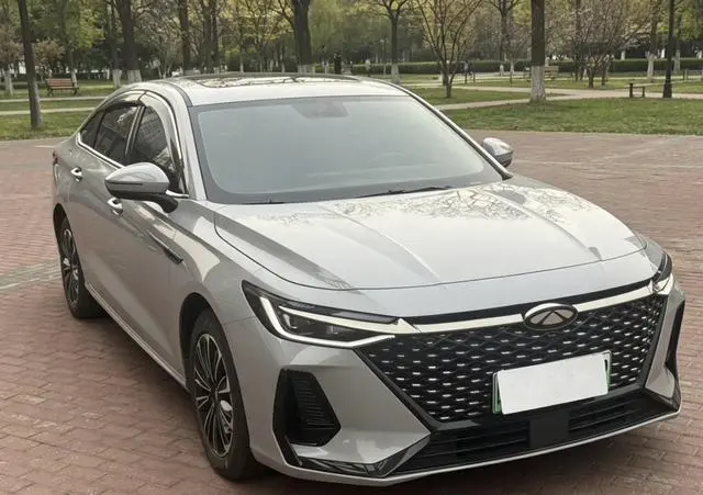 Chery Fengyun Fengyun A8 127 Wind-by-wind version