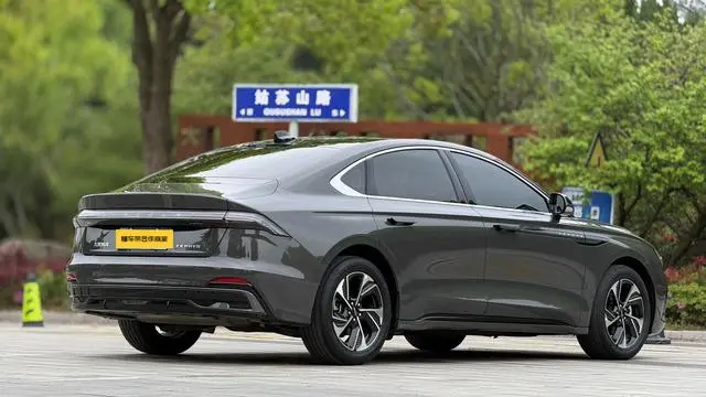 Lincoln Lincoln Z i Cool Exclusive Edition
