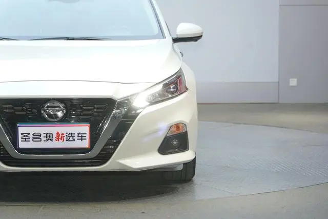 Nissan Teana 2.0 L XL Upper AD1 Smart Line Pilot Edition