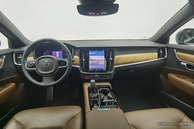 Volvo Volvo S90 PHEV T8 four-wheel drive long battery life Zhiyi Deluxe Edition