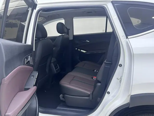 SOL Sihao X8 PLUS 1.5TGDI DCT Zhijia Edition 6/7 Seats