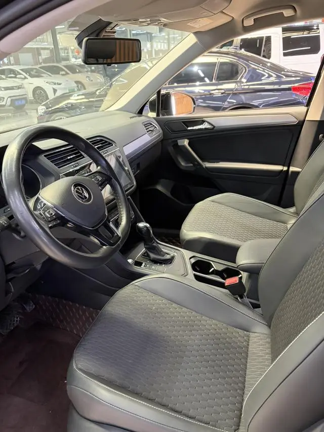 Volkswagen Tiguan L 280TSI automatic two-wheel drive Smart edition