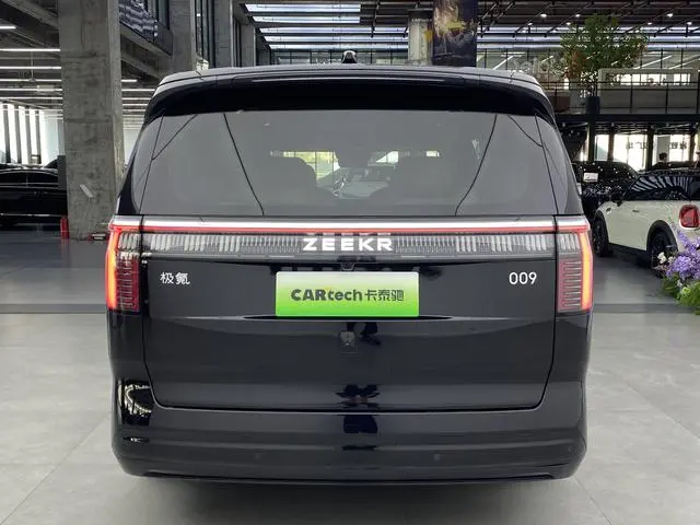 ZEEKR ZEEKR 009 WE version