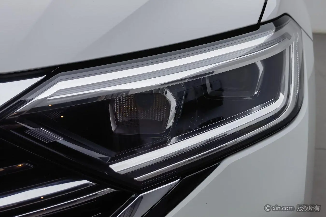 Volkswagen Sagitar 300TSI DSG Beyond Edition