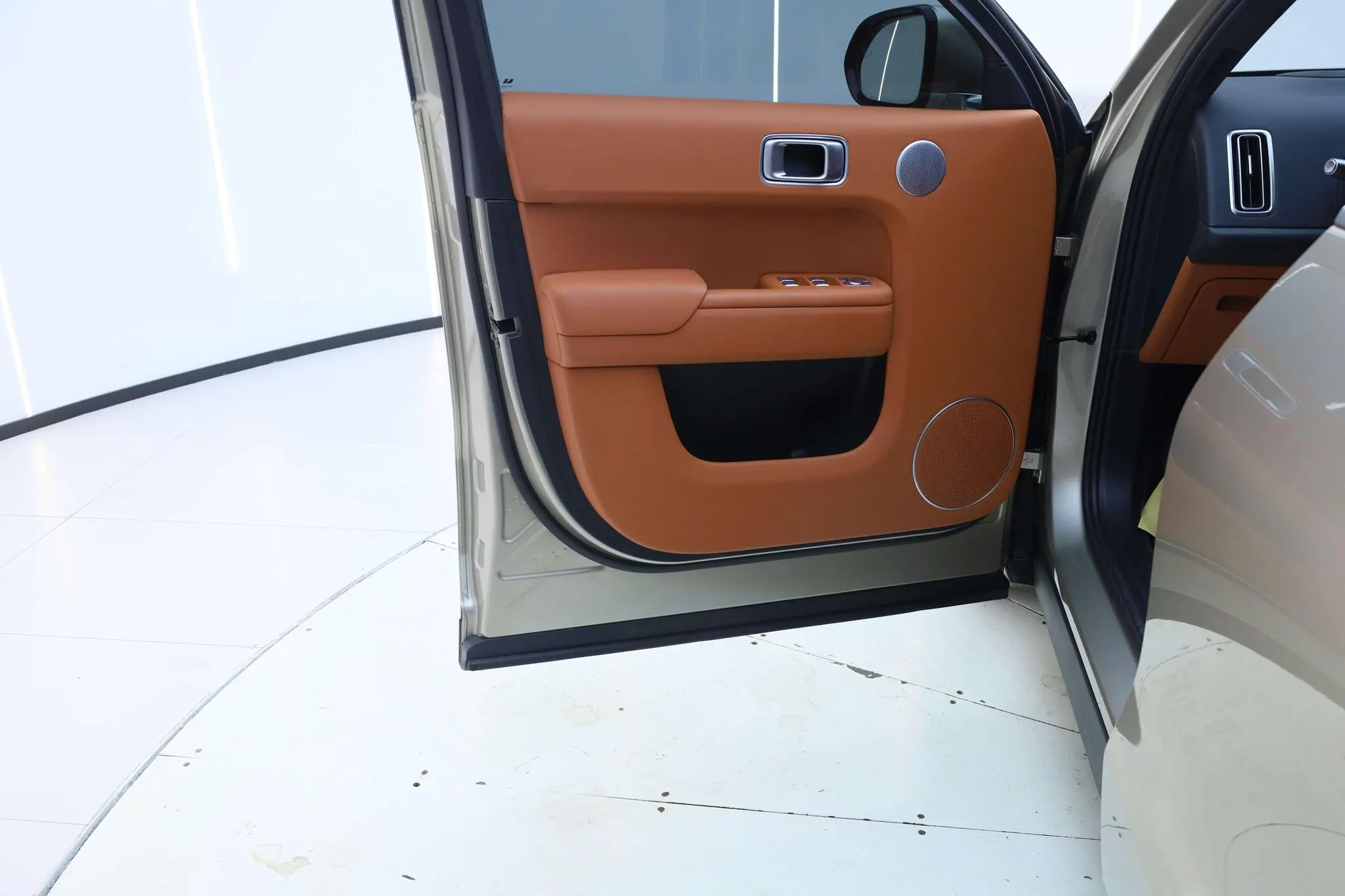 Li Auto Ideal L9 Max version