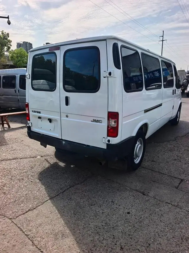 JMC Teshun 2.8T Space King Taurus long-axis mid-high-top rear single tire-6-seater diesel country VI JX493