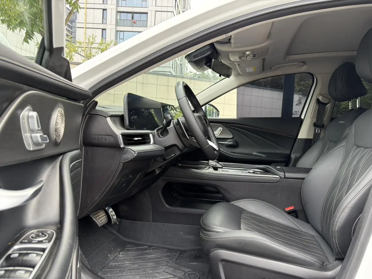 Chery Fulwin Arrizo 8 High-energy version 2.0T DCT royal
