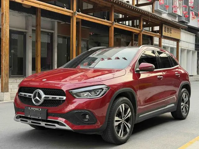 Mercedes-Benz Mercedes-Benz GLA GLA 200
