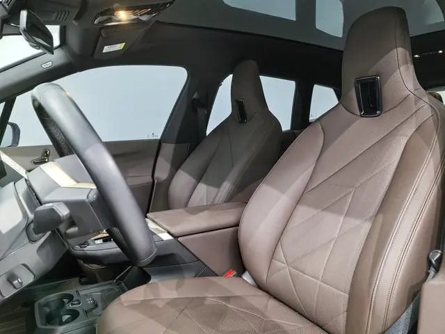 BMW BMW iX xDrive40