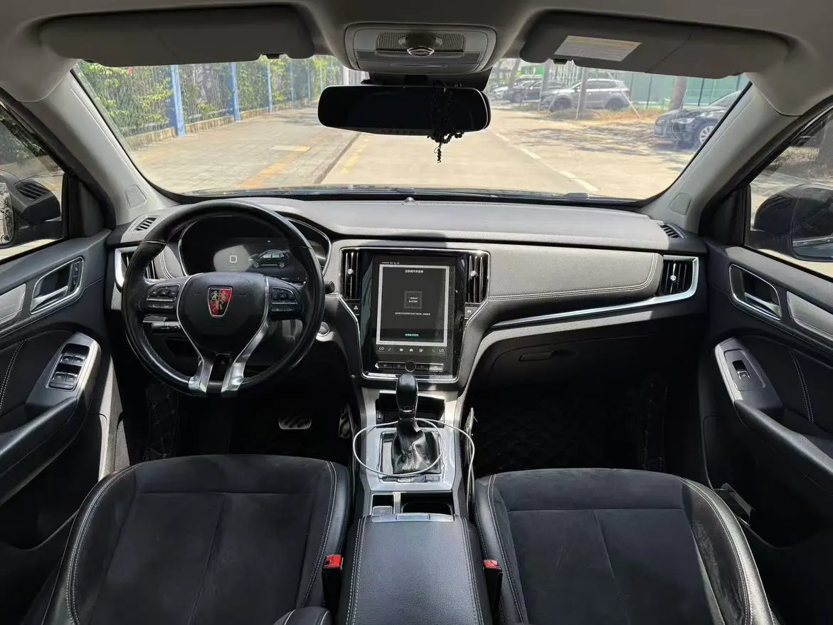 Roewe Roewe eRX5 50T Hybrid Interconnection Premium Ultimate Edition