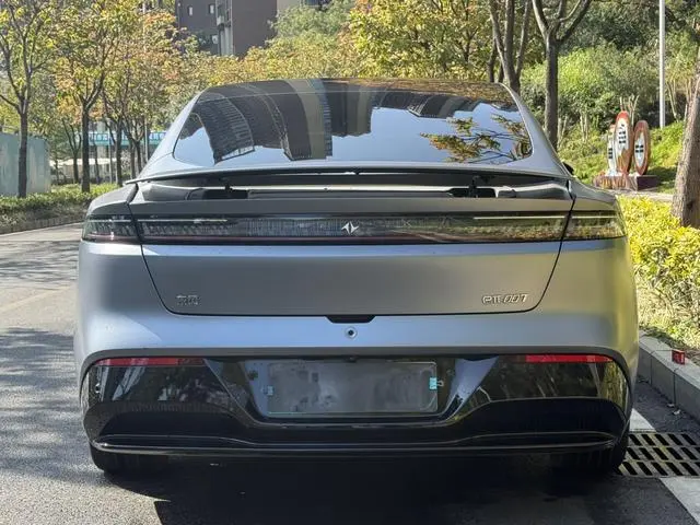 Dongfeng eπ eπ007 Pure electric 540 four-wheel drive Max version