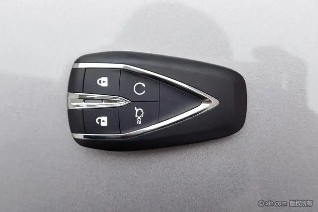 Changan Yidong PLUS Blue Whale NE 1.4T GDI DCT Flagship