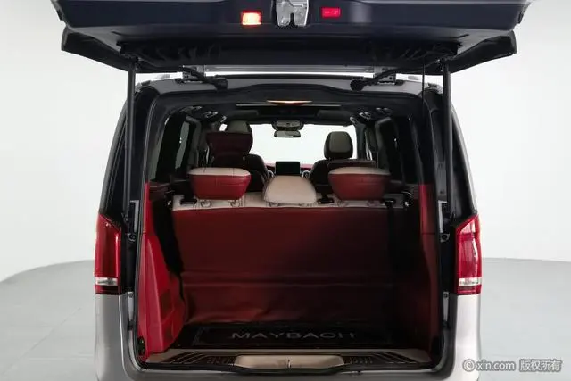Mercedes-Benz Mercedes-Benz V-class V 260 L Premium Extended Version