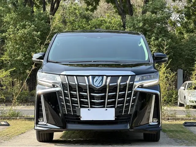 TOYOTA Elfa Dual Engine 2.5L Premium Edition