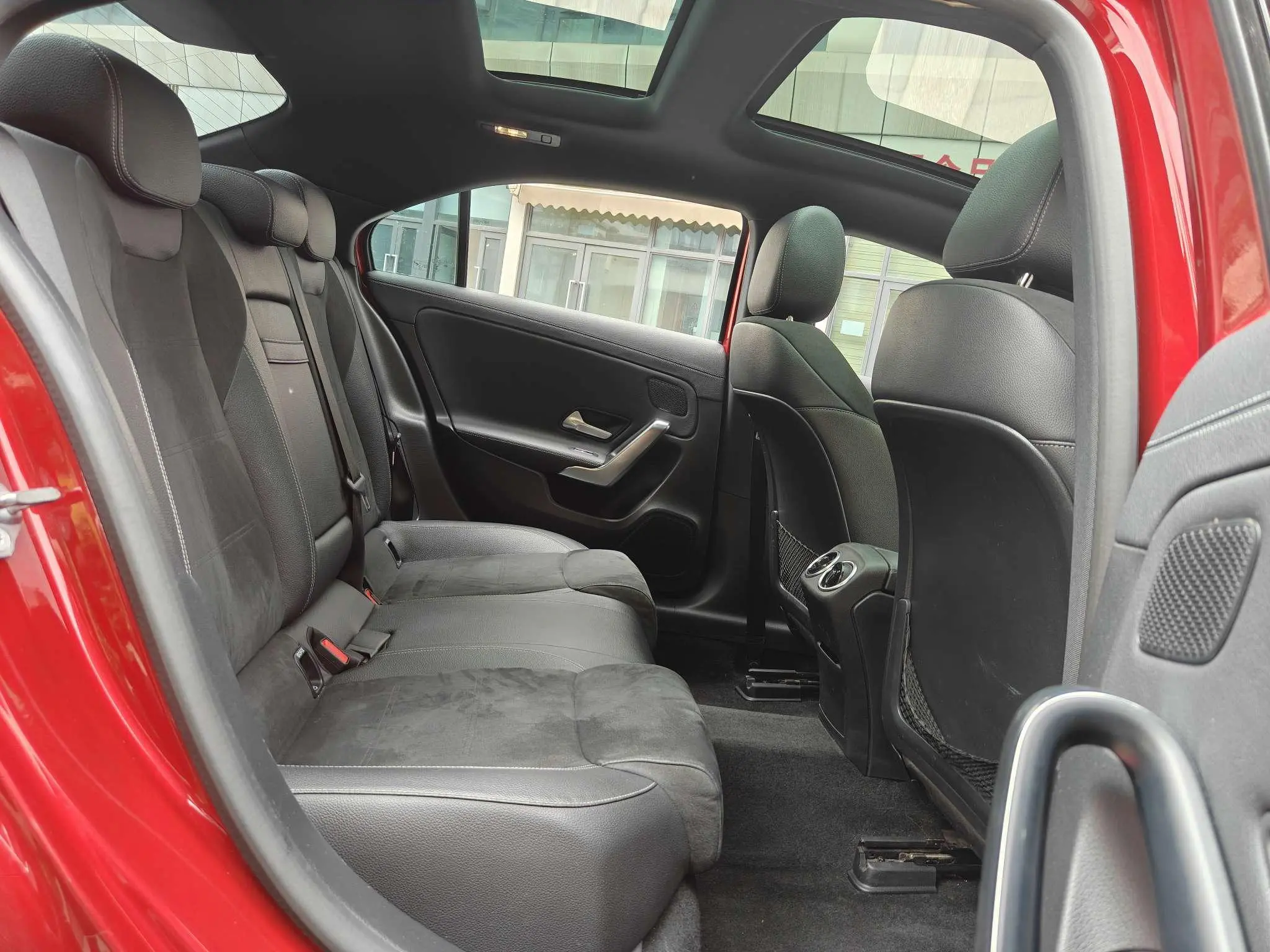Mercedes-Benz Mercedes-Benz A-class A 200 L sports sedan