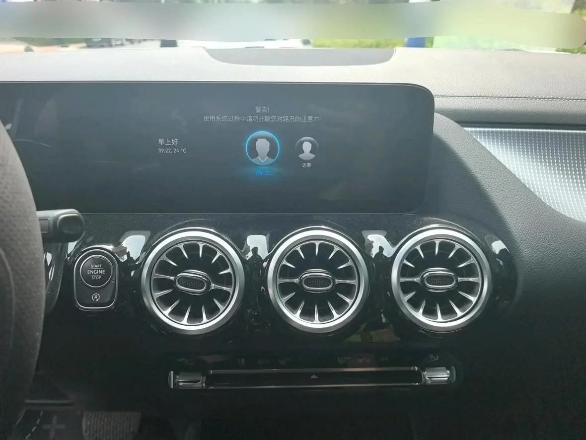 Mercedes-Benz Mercedes-Benz GLA GLA 220