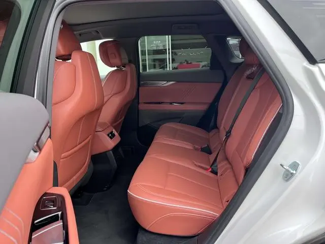 Cadillac IQ Aoge Four-wheel drive long battery life version